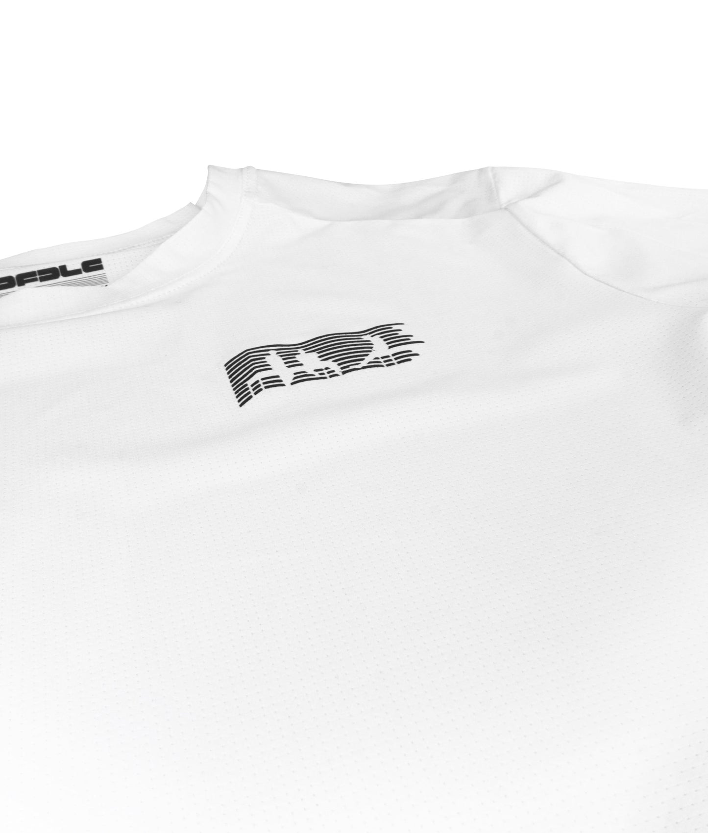 Éther - T shirt de sport ultra léger.